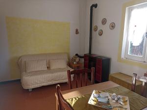 Fotografie z fotogalerie ubytování Cascina Marasca Appartamento Sole v destinaci Martina Olba + 44 fotografií