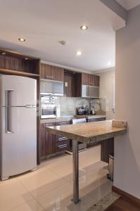 Kuchyň nebo kuchyňský kout v ubytování Ample 2 Bedroom Close To Shopping Del Sol