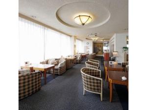 A restaurant or other place to eat at Zentsuji Grand Hotel - Vacation STAY 16635v