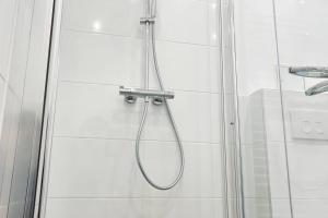 Ένα μπάνιο στο Cozy and stylish flat close to Schoenbrunn Palace