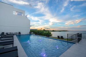 The swimming pool at or close to Allure #22 3BR Waterfront