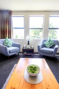 Posezení v ubytování Coleraine Suites & Apartments