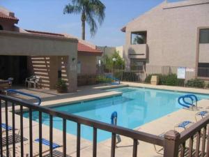 Piscina di Heated Community Pool-Quiet Community-Top Flr Unit o nelle vicinanze