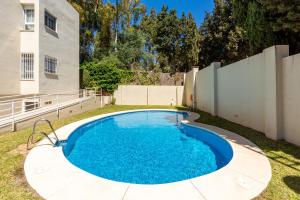 Πισίνα στο ή κοντά στο Spectacular Penthouse Puente Romano