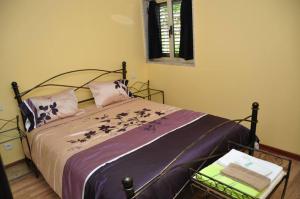 Un ou plusieurs lits dans un hébergement de l'établissement Casa da Mineira T2