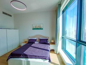 Luxury 1 Bedroom Flat with Dubai Coastline View