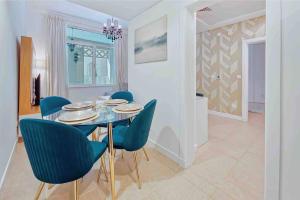 Fotografie z fotogalerie ubytování Tranquil Park Retreat at Palm Jumeirah Mall with Exclusive Beach Club! v Dubaji