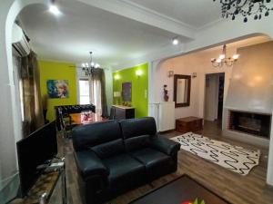 Posedenie v ubytovaní Stunning apartment in the heart of Athens