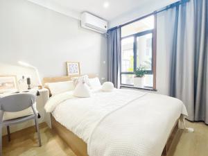 Gambar di galeri bagi Near Disney Land Warm King Room di Shanghai