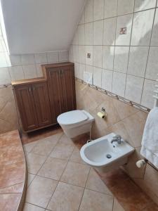 Bathroom sa Apartment am Stadtrand zu Graz