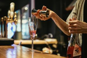 Drykkir á GuestHouse Hostel MangeTak ゲストハウス マングタック広島