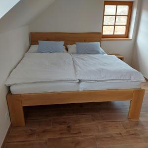 Voodi või voodid majutusasutuse Apartmány Marie Albeř toas