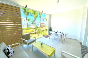 Ресторан / где поесть в Tahiti Beach apartment