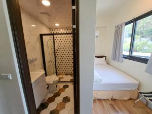 Koupelna v ubytování 上圓旅店 到沙灘,7-11只要3分鐘