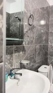 Koupelna v ubytování Vila New Ksamil