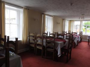 A restaurant or other place to eat at Novar Arms Hotel