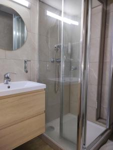 Koupelna v ubytování Hotel Evergreen + 21 fotografií