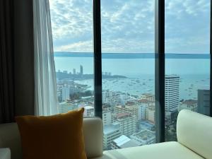 Nespecifikovaný výhled na moře nebo výhled na moře při pohledu z aparthotelu