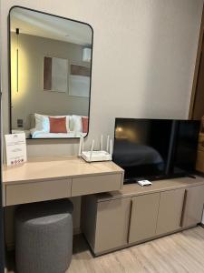 Posezení v ubytování 502 Edge芭提雅市中心25楼高层海景服务公寓，芭提雅海湾景观，近沙滩，步行街，购物中心