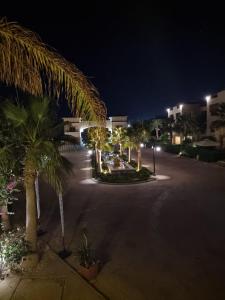 艾因苏赫纳شاليه لاجونا باي السخنه Chalet at laguna bay Sokhna的相册照片