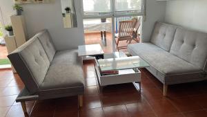 Część wypoczynkowa w obiekcie PLAYA ALMARDA CORINTO, PISCINA, WIFI,2 TERRAZAS, BARBACOA,TRANQUILo