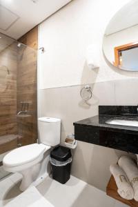 Ванна кімната в VIVARIUM APART HOTEL