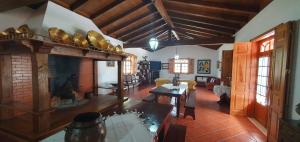 מסעדה או מקום אחר לאכול בו ב-Quinta Moinho do Monte