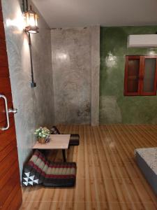 Katil atau katil-katil dalam bilik di Smilingface guesthouse