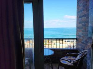 A general sea view or a sea view taken from Az apartmant