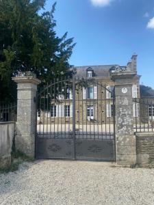 Photo de la galerie de l'établissement la Robiniere minimun 2 nuitées, à Saint-Cyr-en-Pail