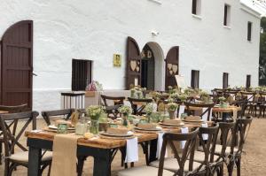 Restoran atau tempat lain untuk makan di Mas Illa de Riu - Auténtica Masía del Delta del Ebro con capacidad para 20 personas - Deltavacaciones
