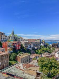 Nespecifikovaný výhled na destinaci Valparaíso nebo výhled na město při pohledu z hostelu