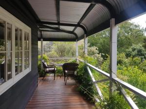 A balcony or terrace at Brookvale House Balingup