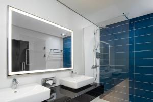 Four Points by Sheraton Lagosにあるバスルーム