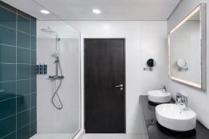Four Points by Sheraton Lagosにあるバスルーム