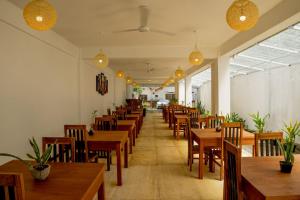 Ресторан / где поесть в Tevins Place - Unawatuna