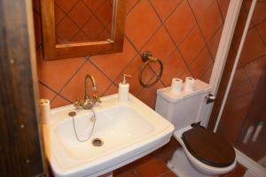 Koupelna v ubytování CASA BACO + 43 fotografií