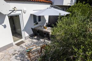Vonkajšia záhrada v ubytovaní Apartments Lacrima