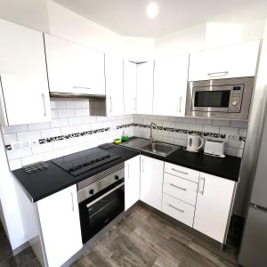 Imagen de la galería de Castle Harbour Duplex With Pool View C115, en Los Cristianos