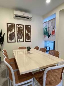 Fotografie z fotogalerie ubytování Peaceful Escape - Landed Endlot House Subang Jaya v destinaci Subang Jaya