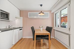 Kuchyň nebo kuchyňský kout v ubytování Appartement calme et accueillant à Charmey + 6 fotografií