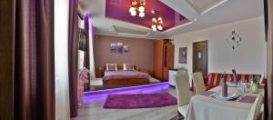 Postel nebo postele na pokoji v ubytování VVP Club Hotel + 37 fotografií