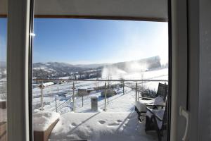 Nespecifikovaný výhled na hory nebo výhled na hory při pohledu z apartmánu + 50 fotografií