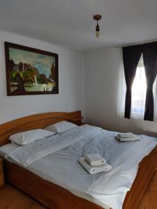 Posteľ alebo postele v izbe v ubytovaní Casa Toplita
