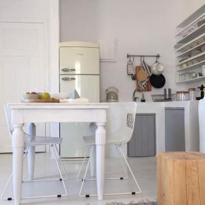 Kuchyň nebo kuchyňský kout v ubytování Farangi House with Private Pool