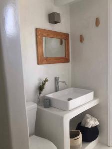 Fotografie z fotogalerie ubytování Farangi House with Private Pool v destinaci Andiparos