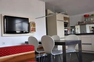 Fotografie z fotogalerie ubytování Lake view appartment in Zell-am-See city centre v destinaci Zell am See