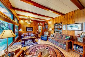 Φωτογραφία από το άλμπουμ του Wallowa Lake Inn, Whole Home σε Joseph