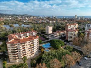 Nespecifikovaný výhled na destinaci Platja d'Aro nebo výhled na město při pohledu z apartmánu