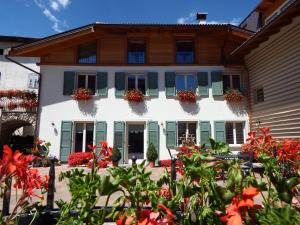 Το κτήριο όπου στεγάζεται  το κατάλυμα σε φάρμα +13 φωτογραφίες